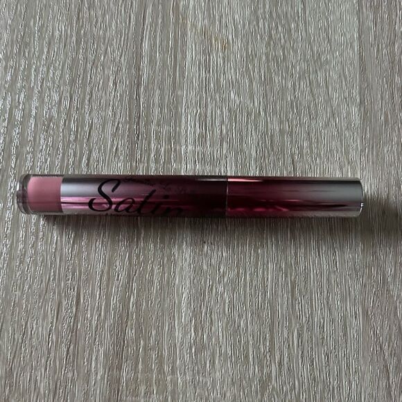 NEW … JASMINE LA BELLE “Ombré Satin” Liquid Lipstick In DOLLY - Picture 1 of 3